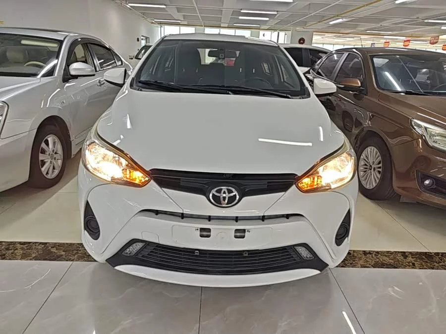 Toyota YARiS L Enjoy