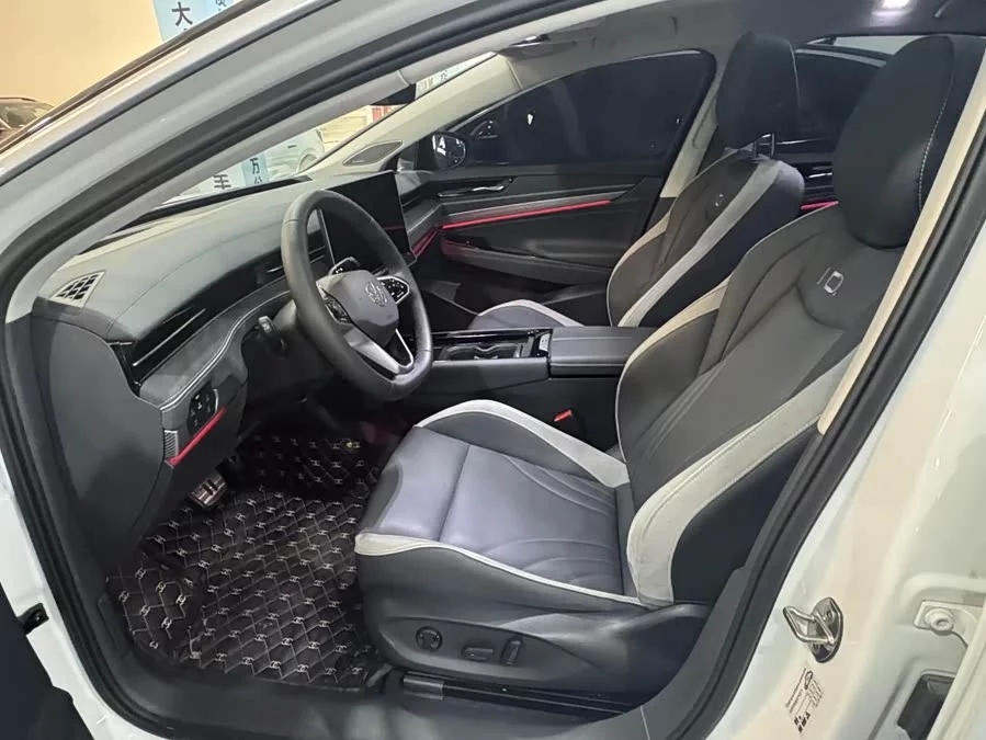 Volkswagen ID.7 VIZZION