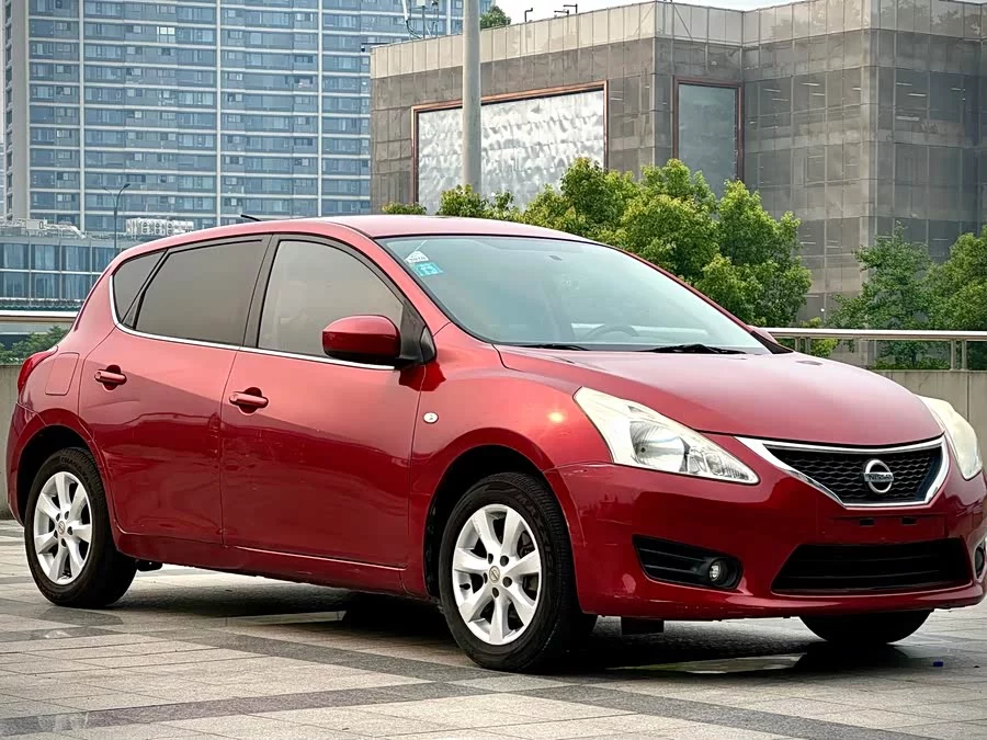 Nissan Tiida
