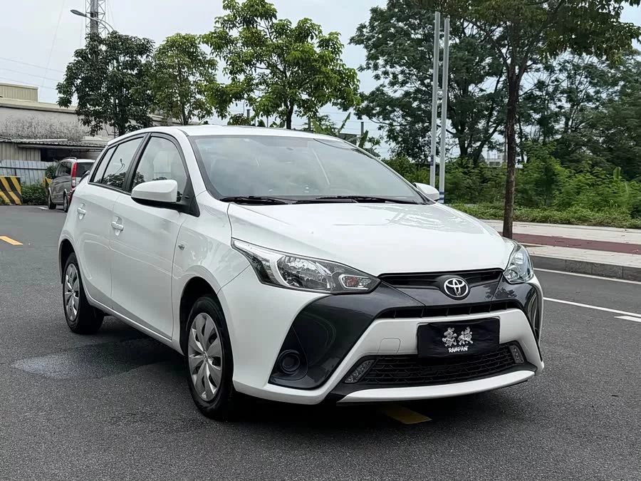 Toyota YARiS L