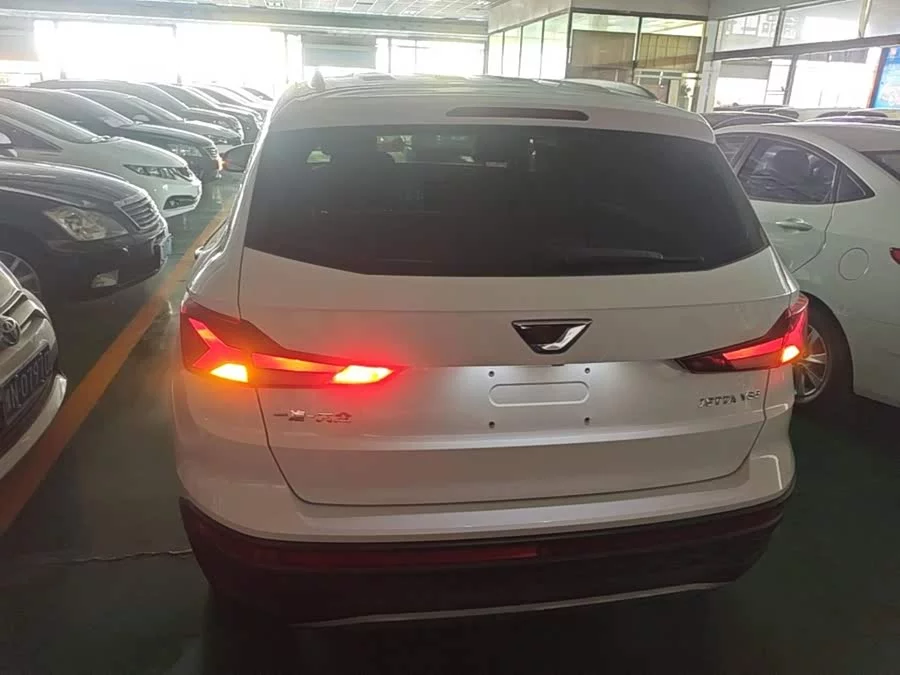 Jetta VS5
