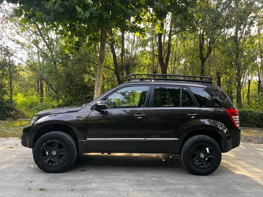 Suzuki Super Vitara