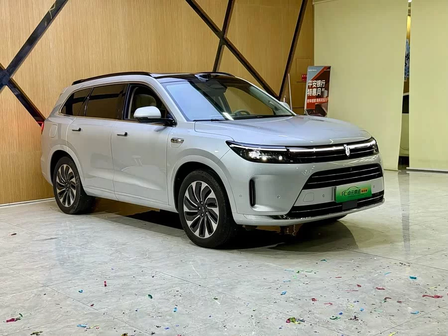 AITO Wenjie M7