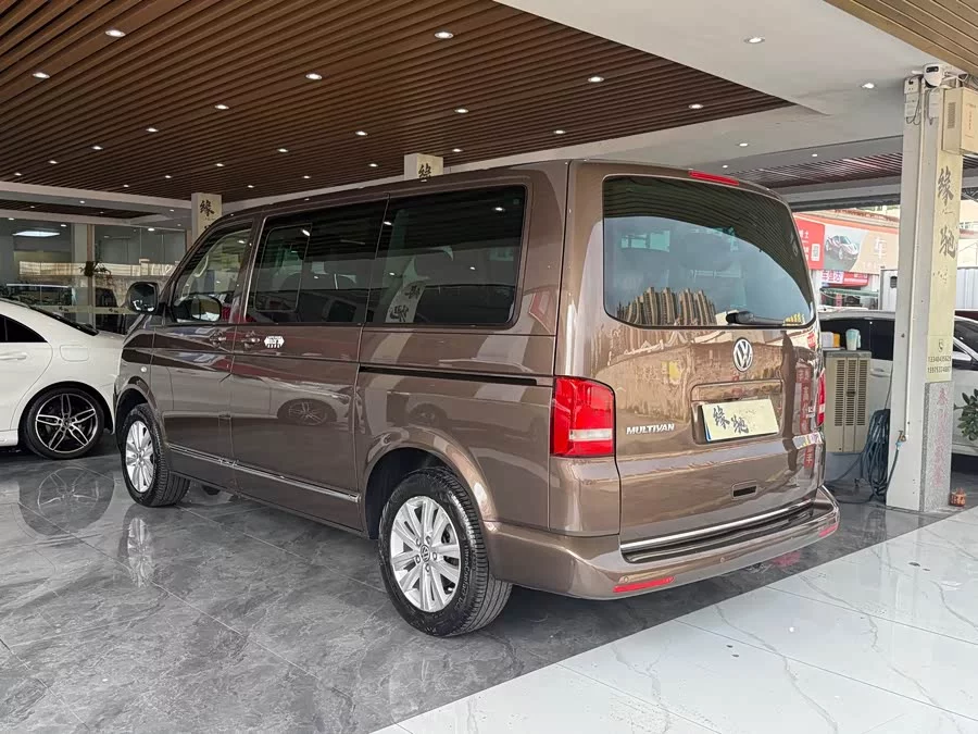 Volkswagen Multivan