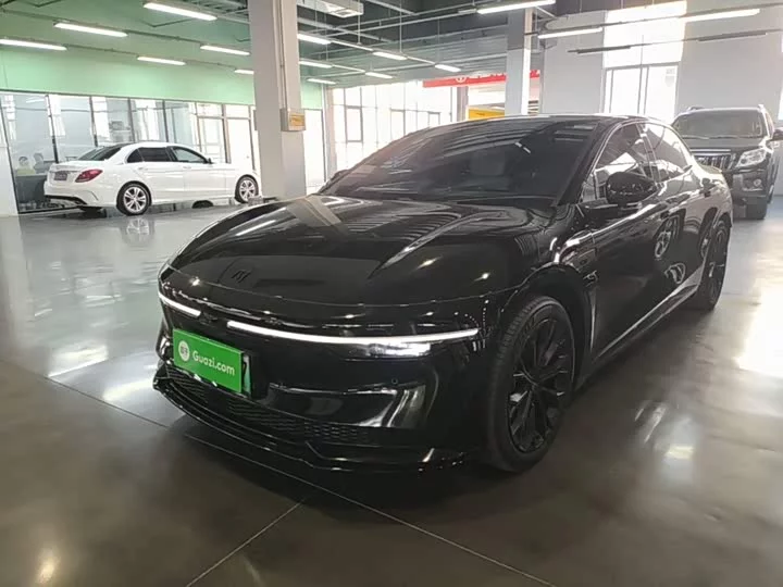 ZEEKR 007
