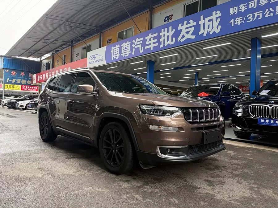 Jeep Commander