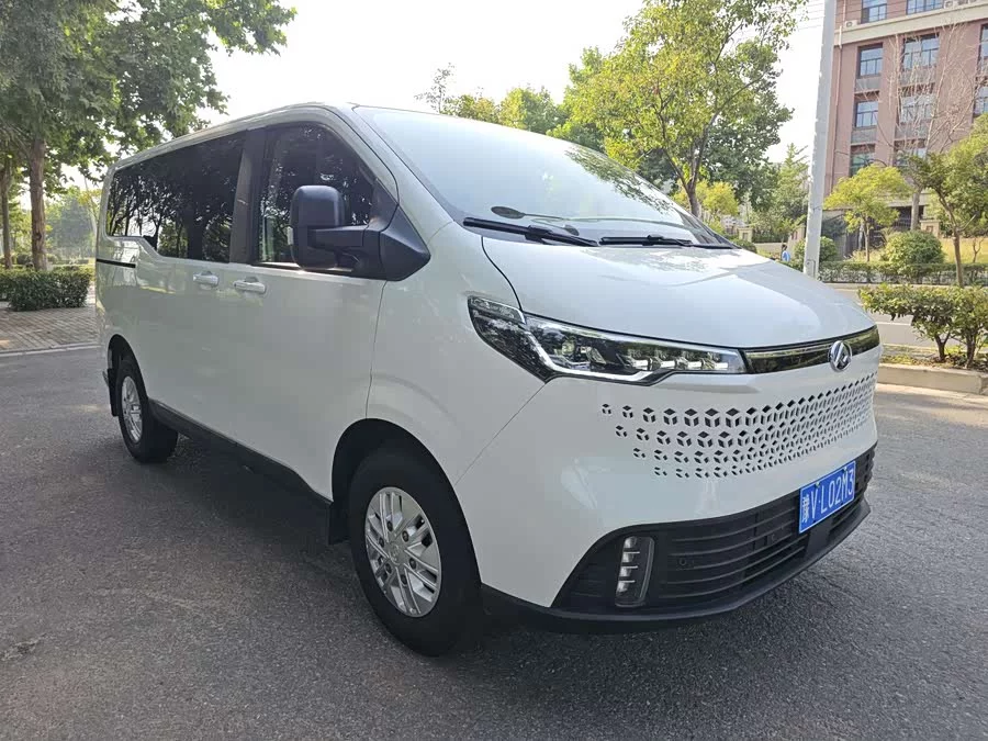 Maxus Xintu V70