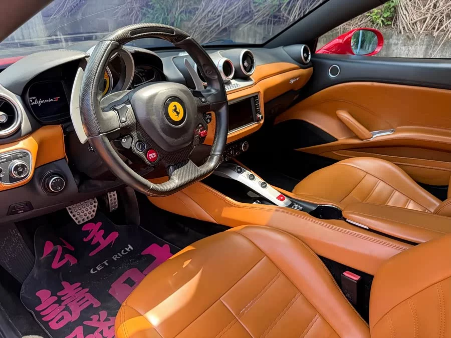 Ferrari California T