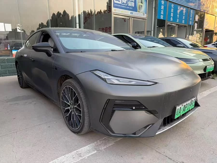 Geely Galaxy E8