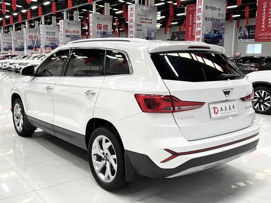 Jetta VS7