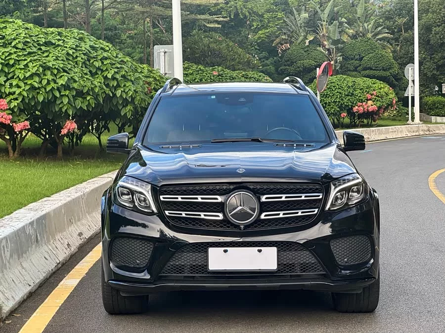 Mercedes Benz GLS