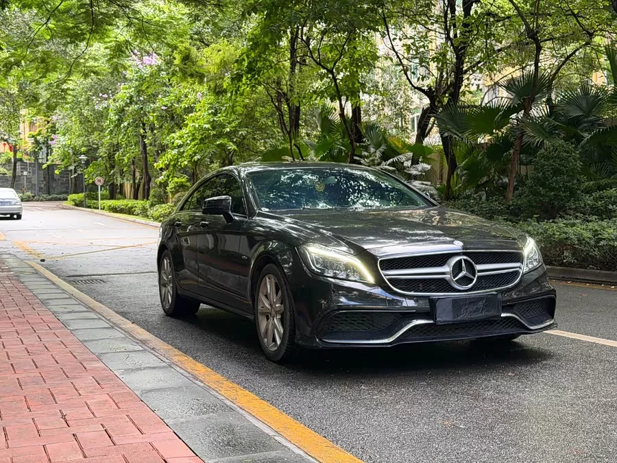 Mercedes Benz CLS