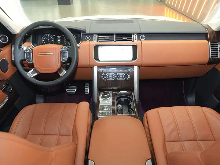 Land Rover range rover
