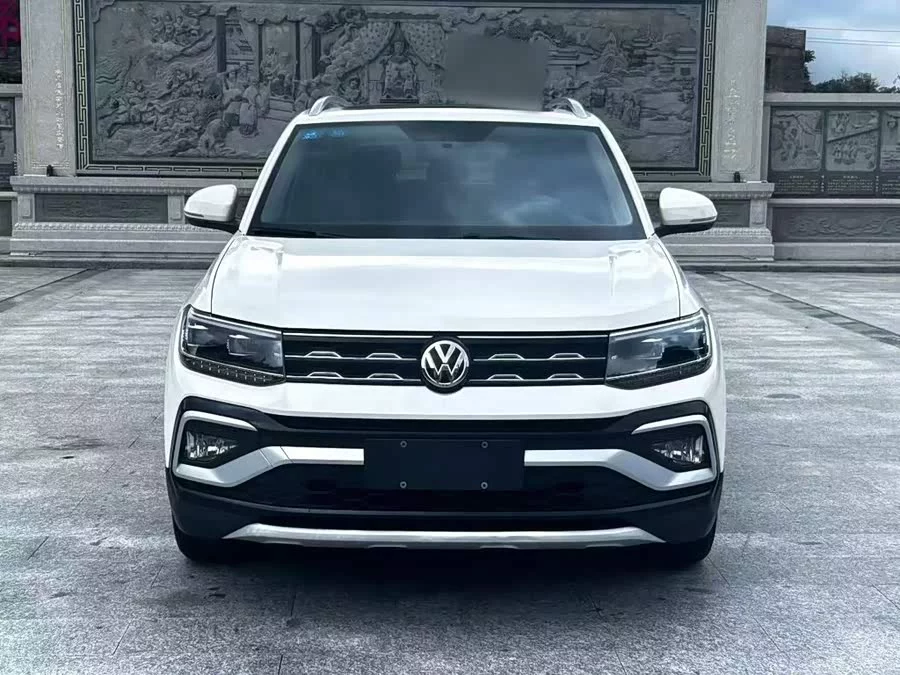 Volkswagen T-Cross (Tukai)