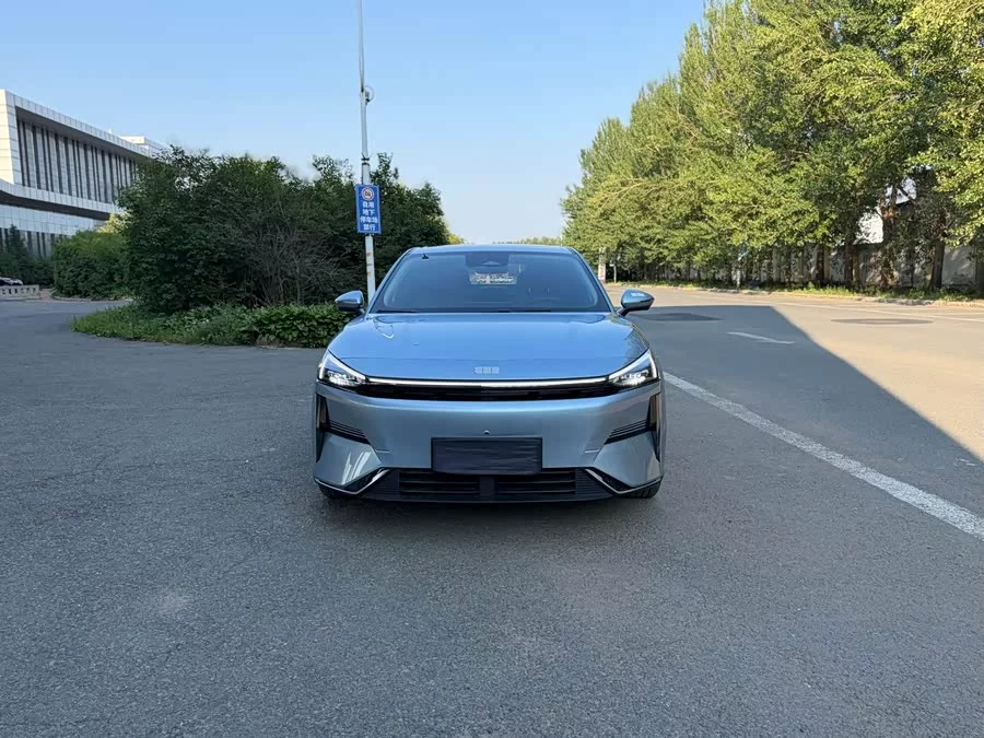 Geely Galaxy L6