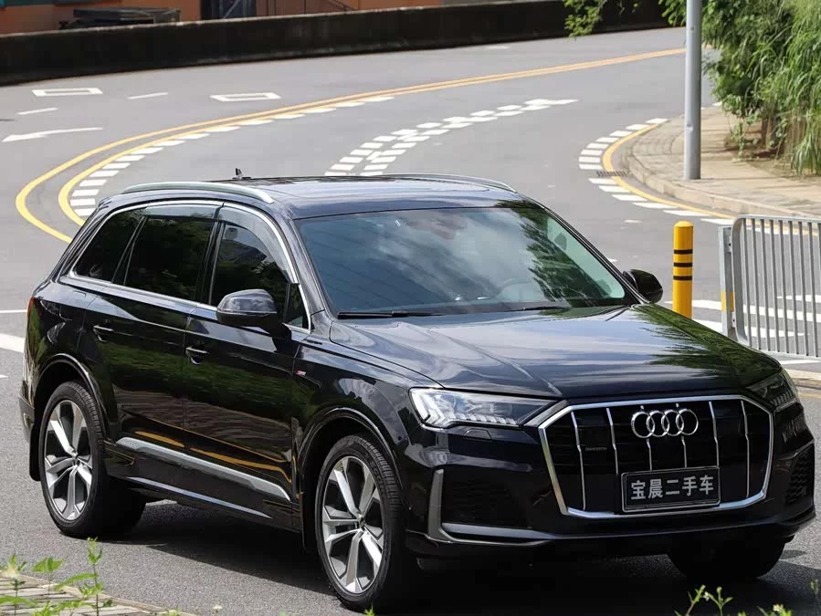 Audi Q7