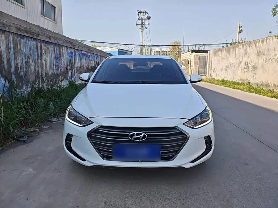 Hyundai elantra