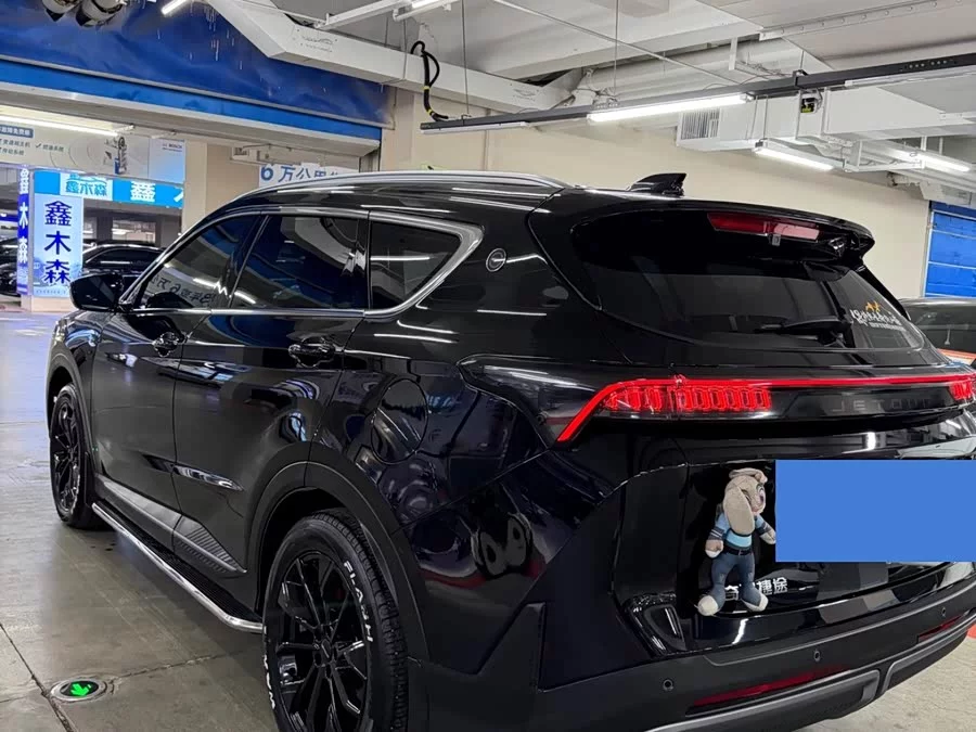 Jetour L7