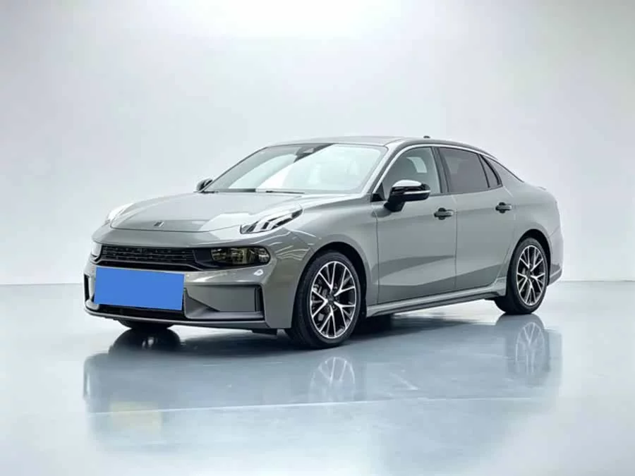 Lynk & Co 03