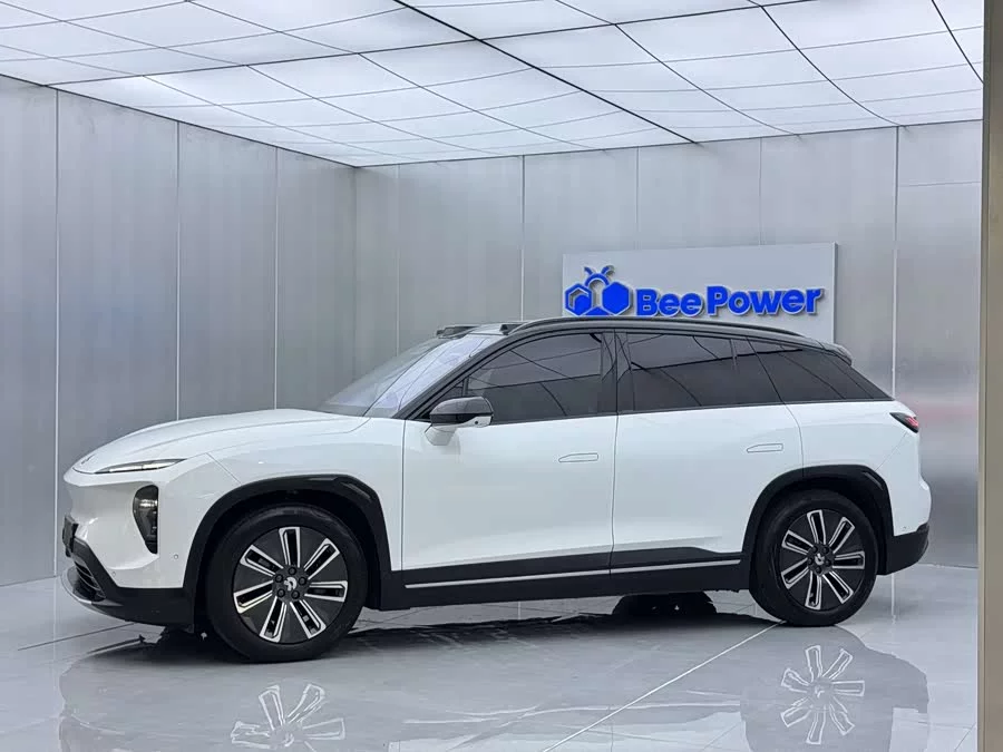 NIO ES7