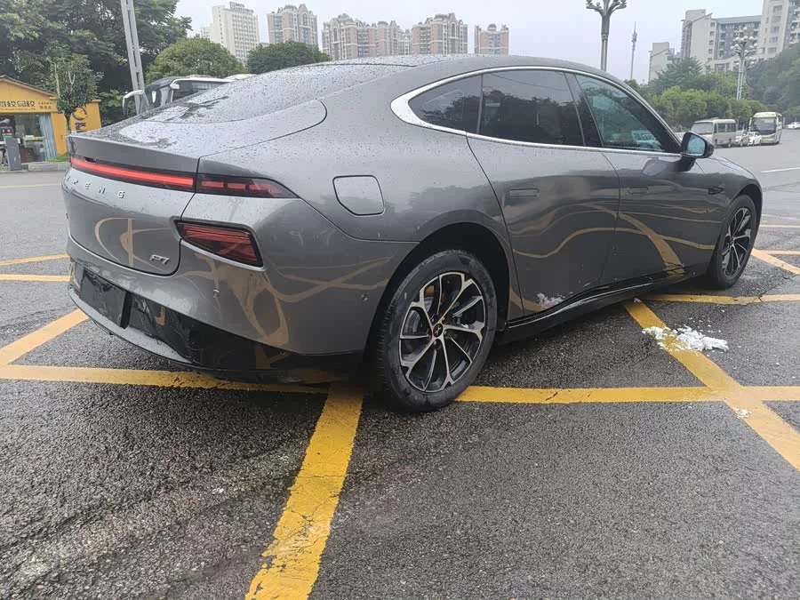 Xpeng P7