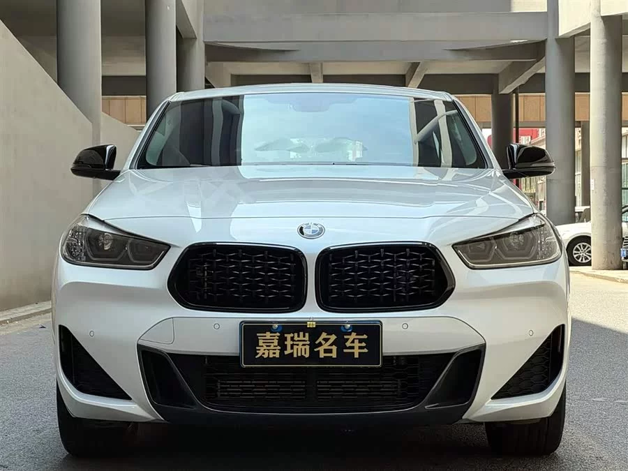 BMW X2
