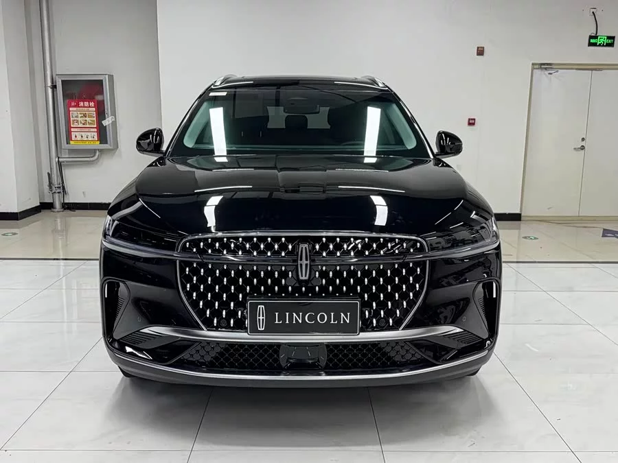 Lincoln Navigator