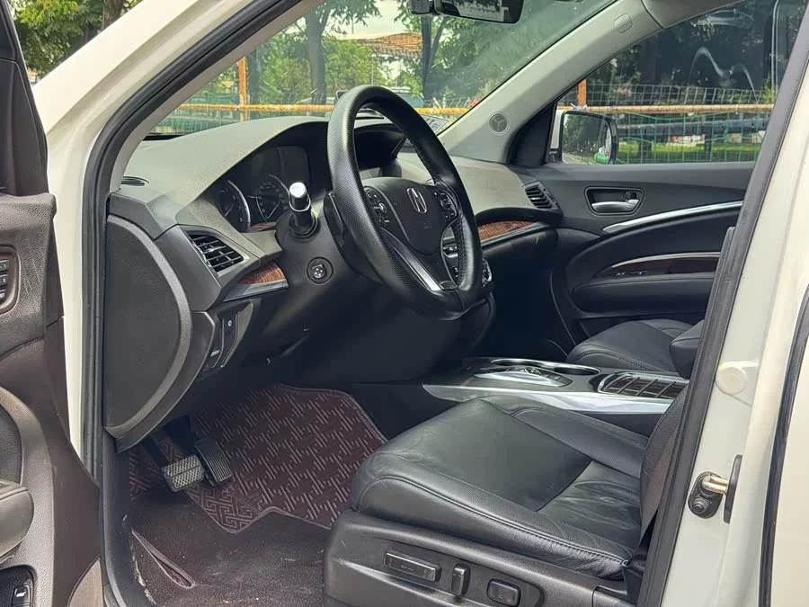 Acura MDX