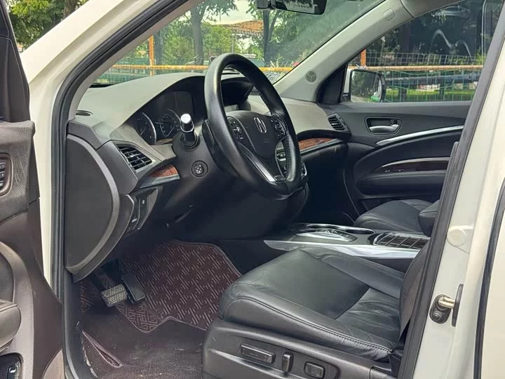 Acura MDX
