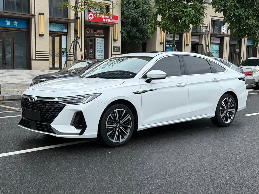 Chery Arrizo 8