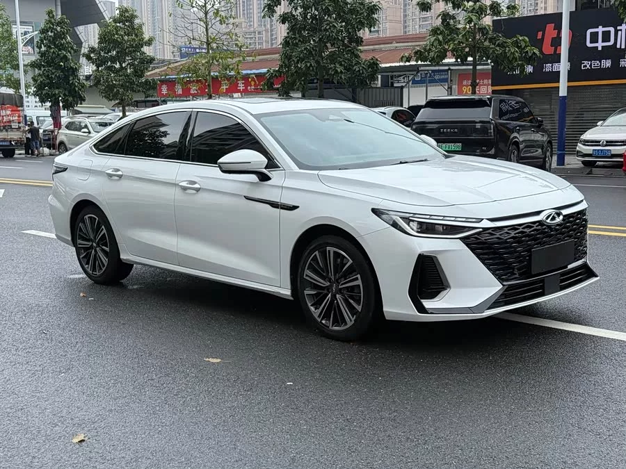Chery Arrizo 8