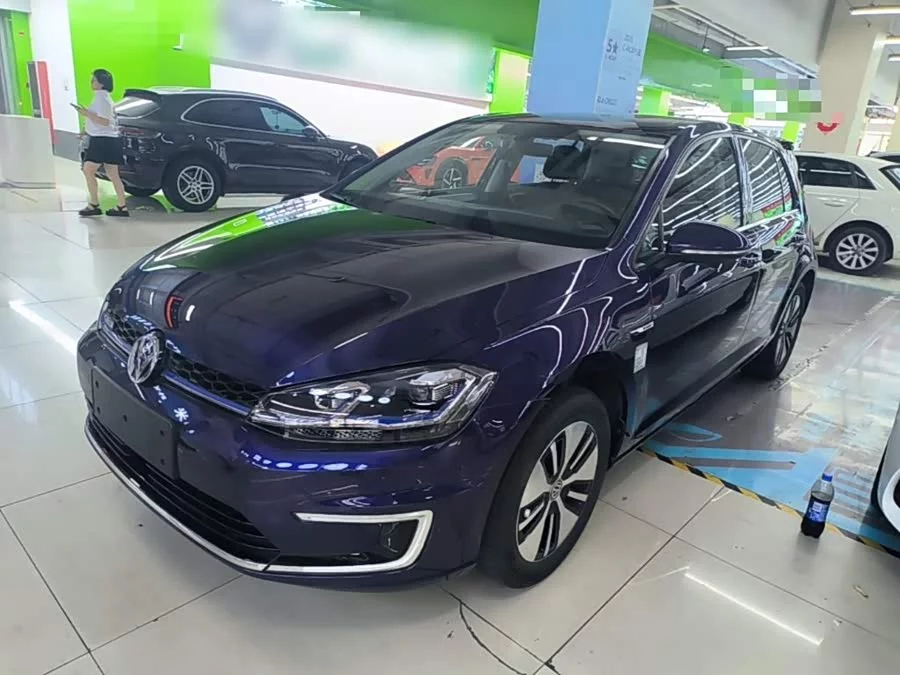 Volkswagen Golf (Pure Electric)