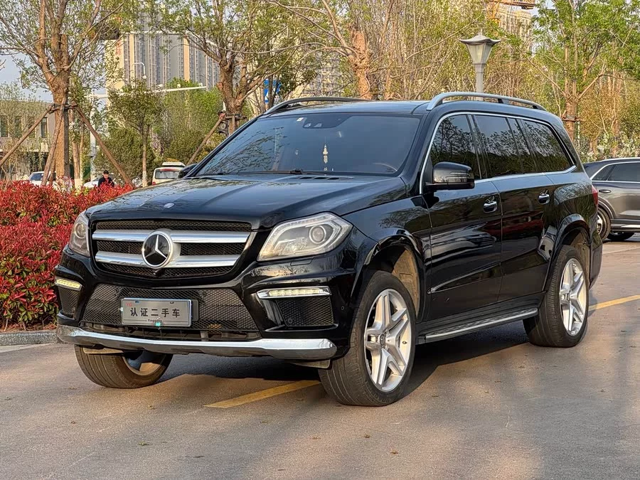 Mercedes Benz GL-Class