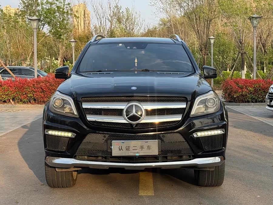 Mercedes Benz GL-Class