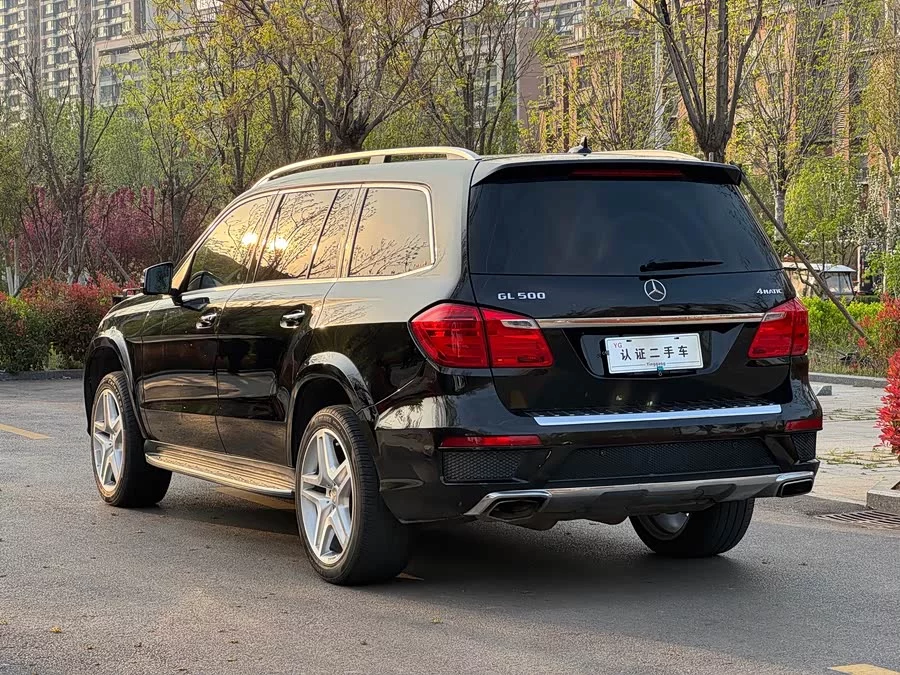 Mercedes Benz GL-Class