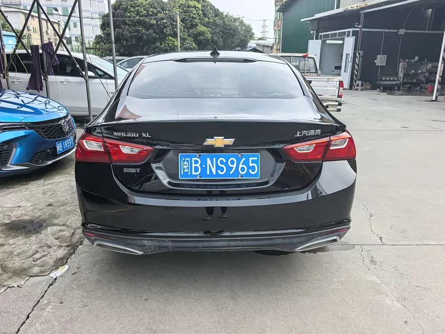 Chevrolet Malibu XL