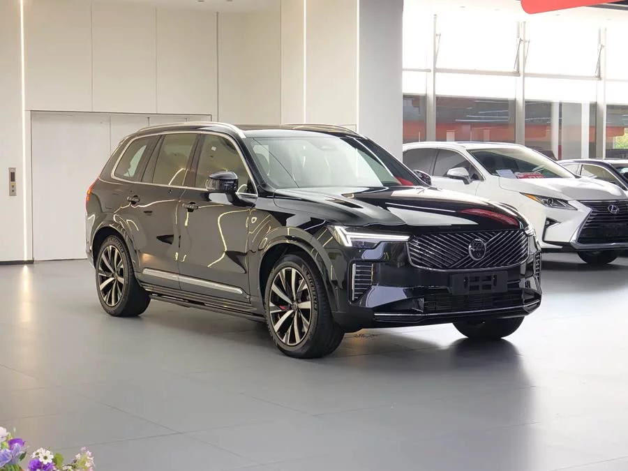 Volvo XC90 Plug-in Hybrid