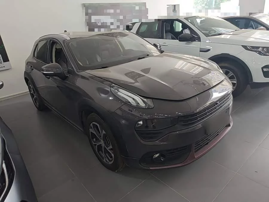 Lynk & Co 02