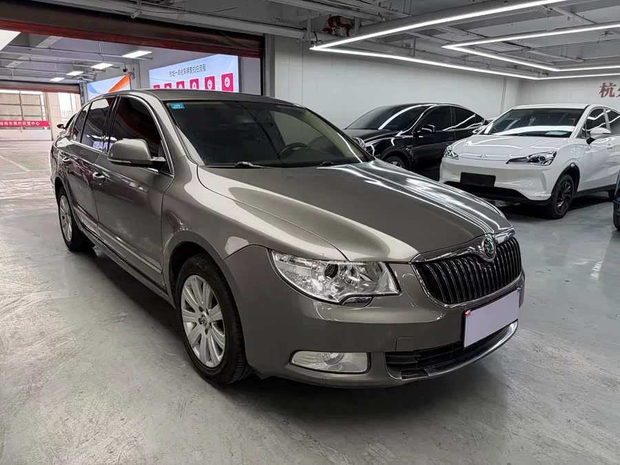 Skoda SuperB