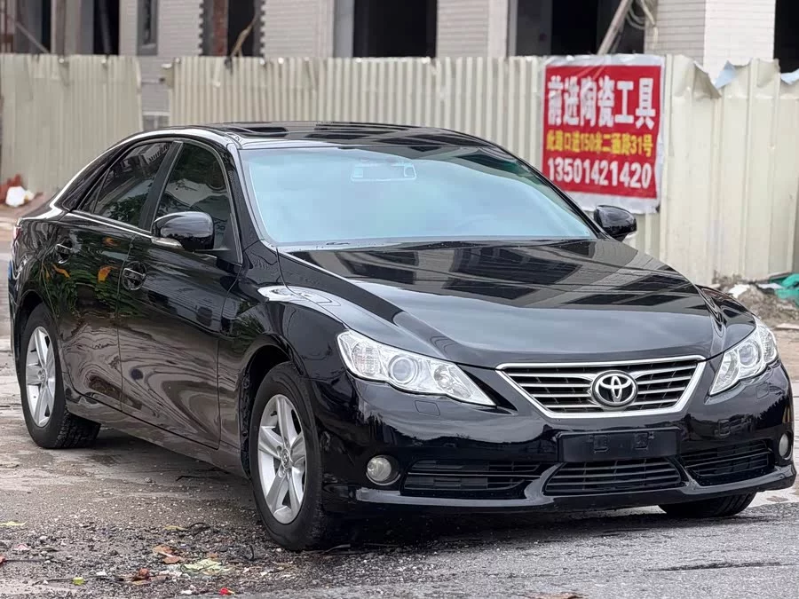 Toyota Reiz
