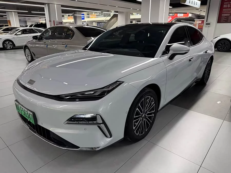 Geely Galaxy Star 8