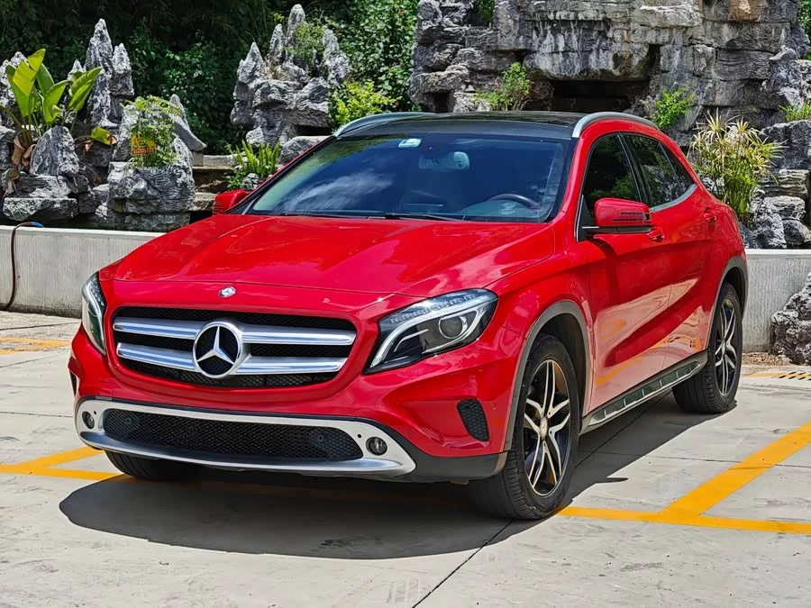 Mercedes Benz GLA