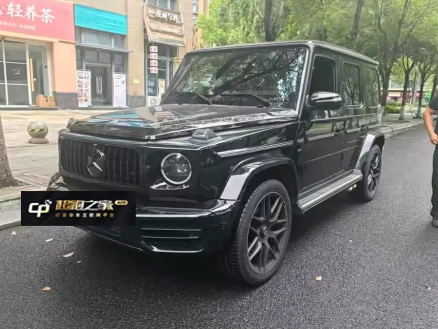 Mercedes Benz G-rated