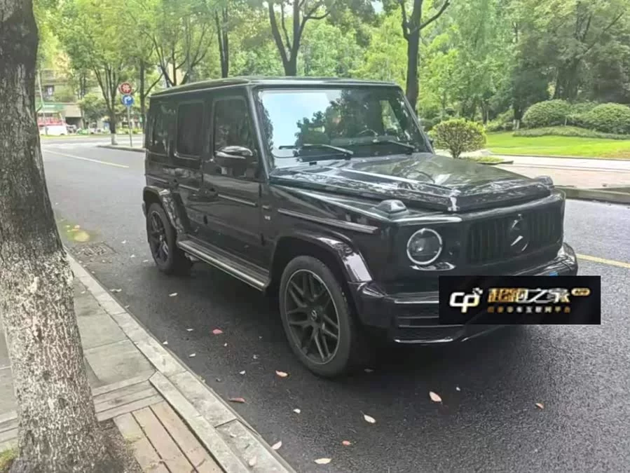 Mercedes Benz G-rated