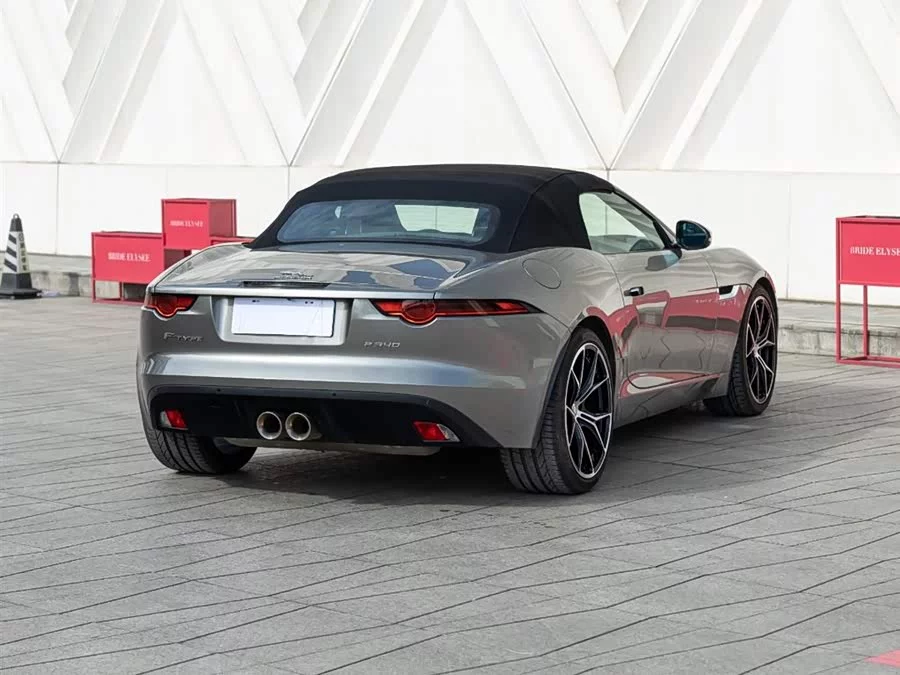 Jaguar F-TYPE