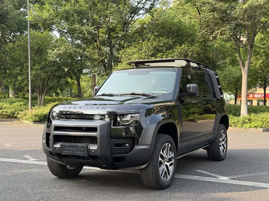 Land Rover guard