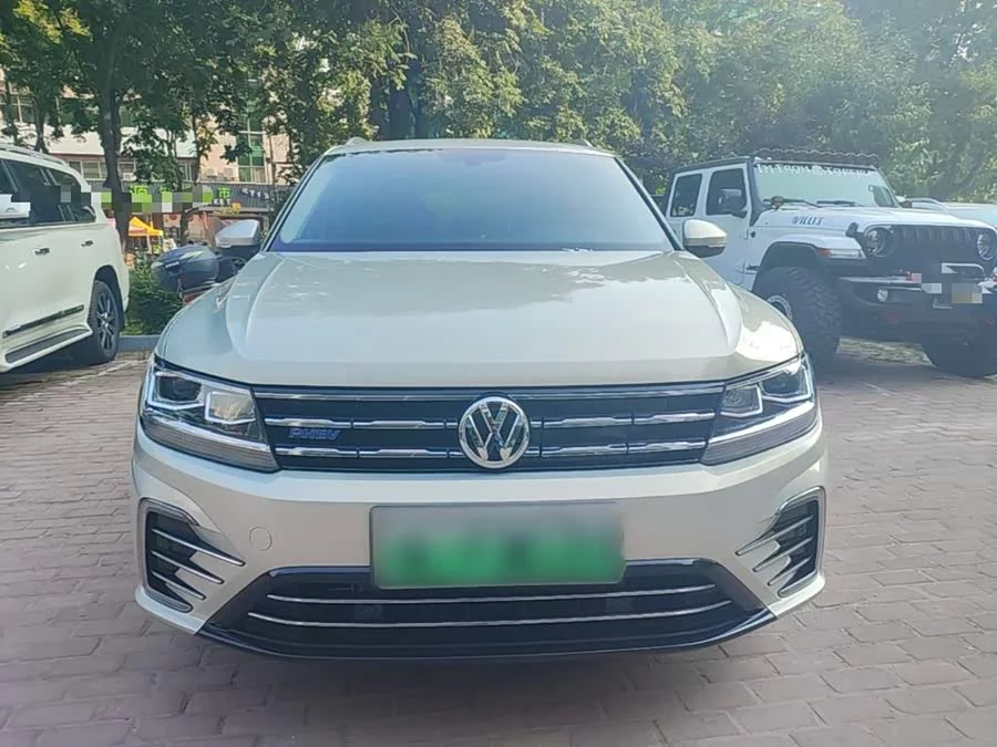 Volkswagen Tiguan L plug-in hybrid