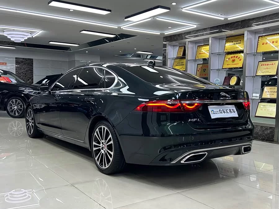 Jaguar XFL