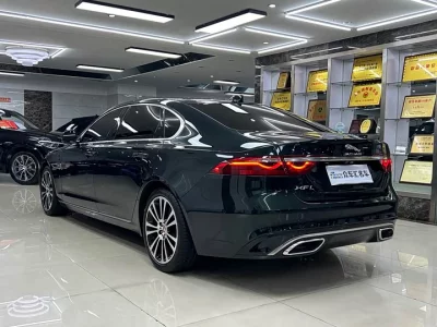 Jaguar XFL