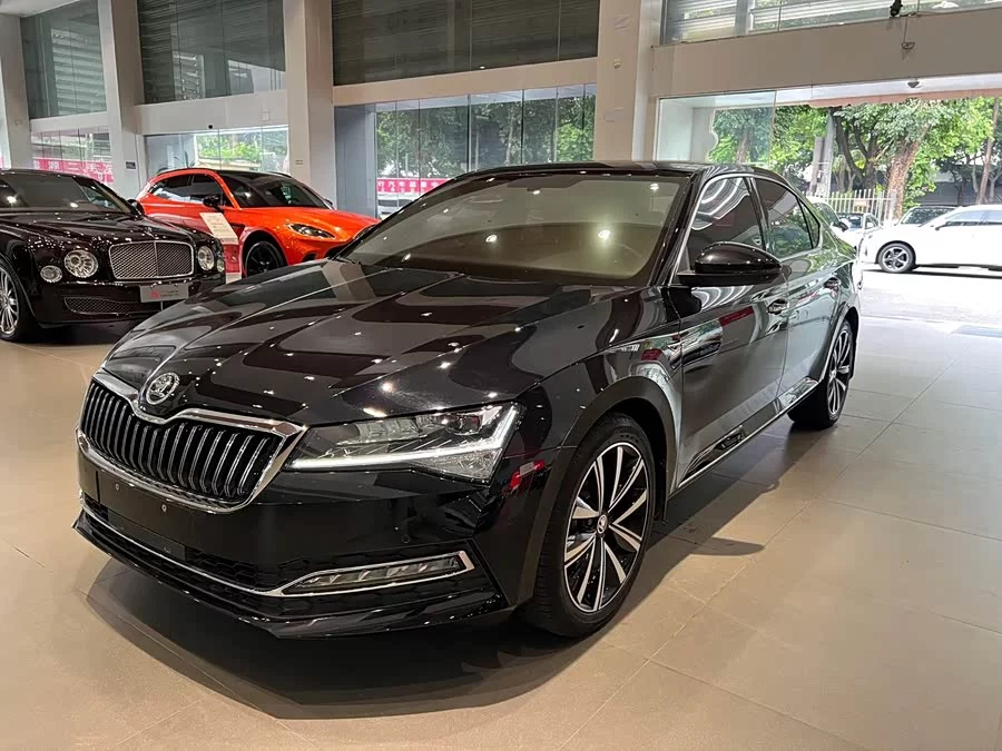 Skoda SuperB